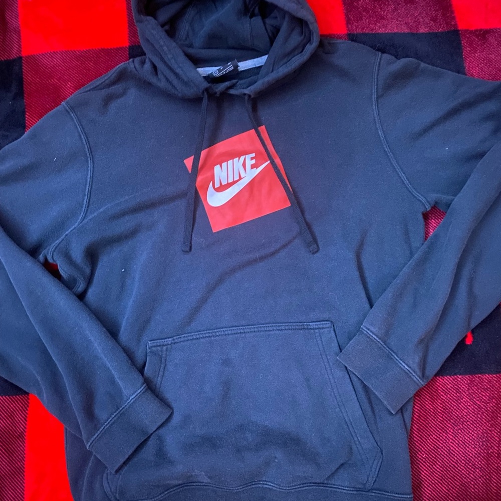 nike hoodie